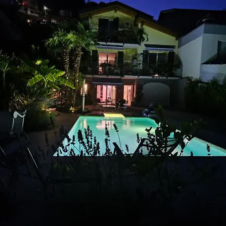 Apartment Un'oasi Romantica Con Piscina