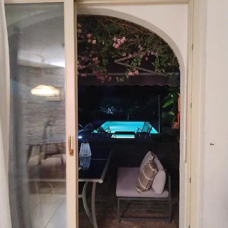 Un'oasi Romantica Con Piscina Gravedona
