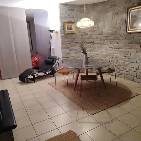Apartment Vacation In With Pool *